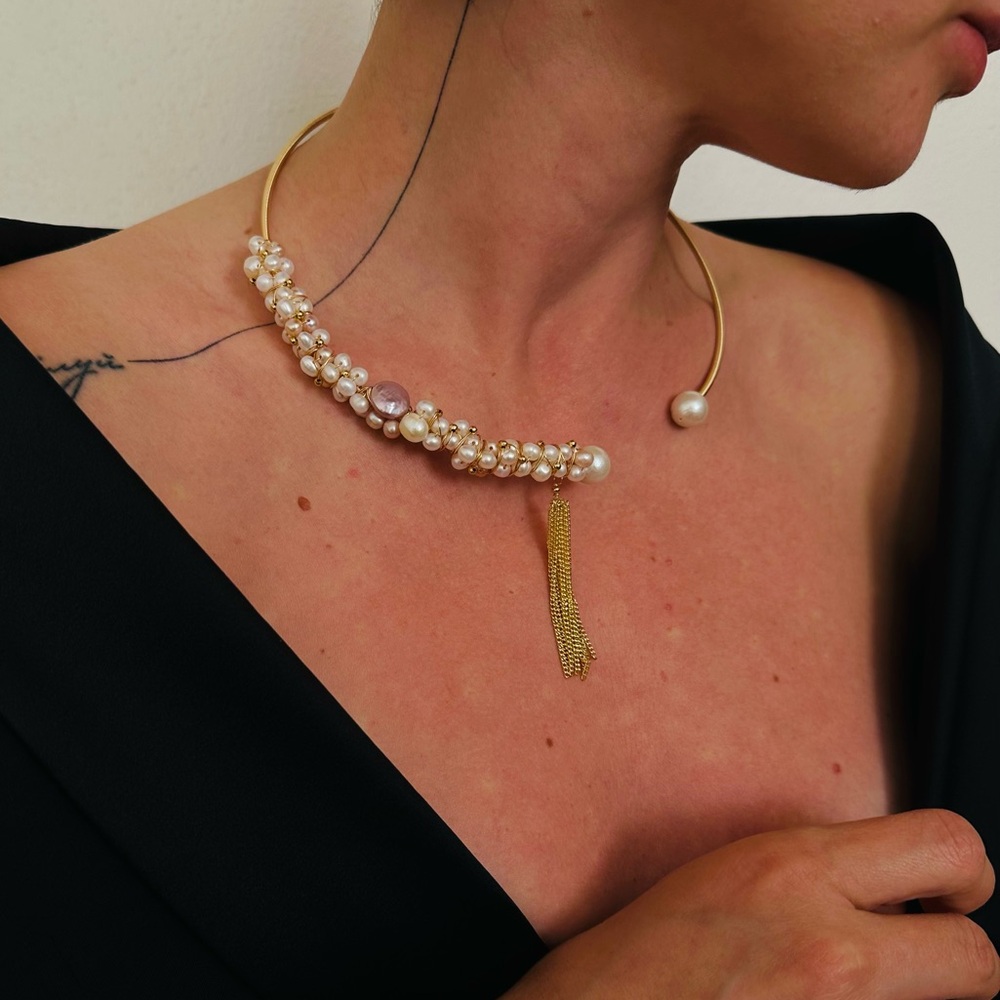 New Gold Asymmetrical Natural Pearl Necklace Tassel Chocker Sratement